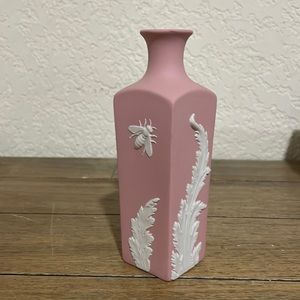 Small wedgewood vase